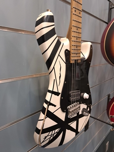 EVH Striped Series '78 Eruption 3